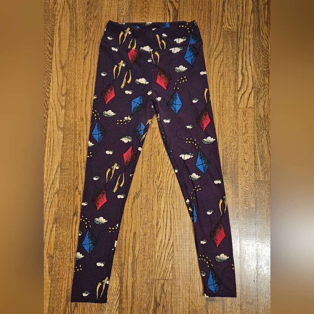 LuLaRoe Purple Leggings with Colorful Kite Print Onesize